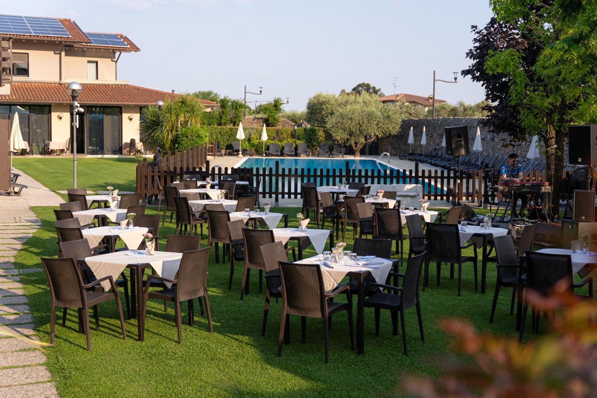 Spa Hotel Splendid Sole Манерба-дель-Гарда Экстерьер фото