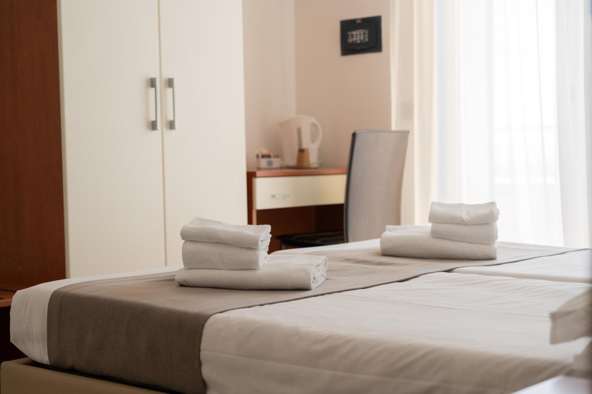 Spa Hotel Splendid Sole Манерба-дель-Гарда Экстерьер фото