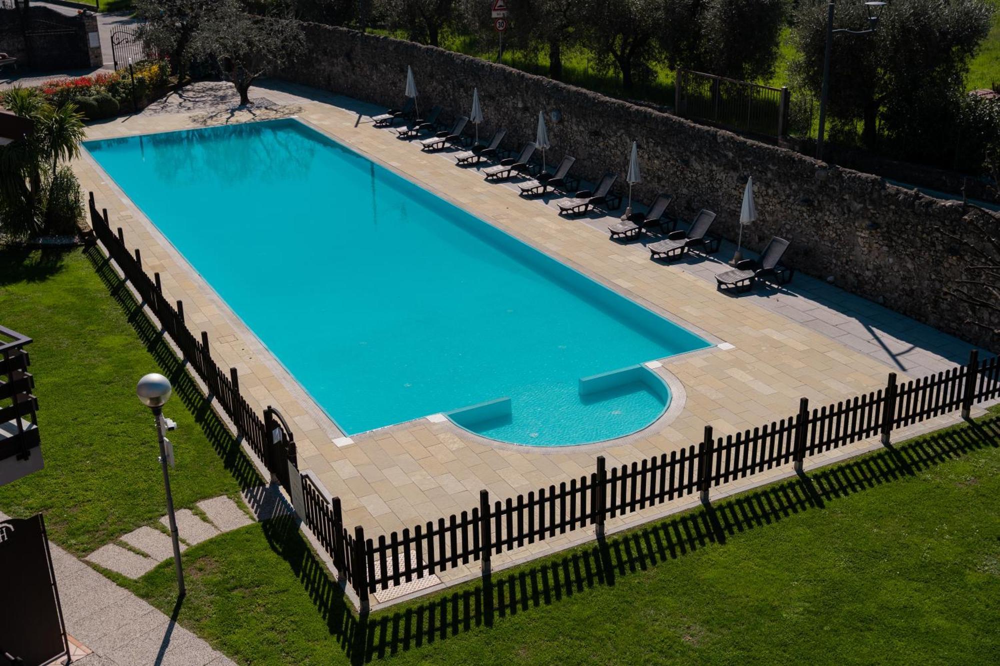 Spa Hotel Splendid Sole Манерба-дель-Гарда Экстерьер фото